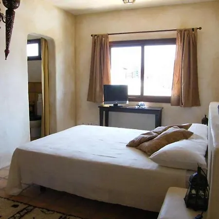 Sleeps 2 Wifi T691366 펜션